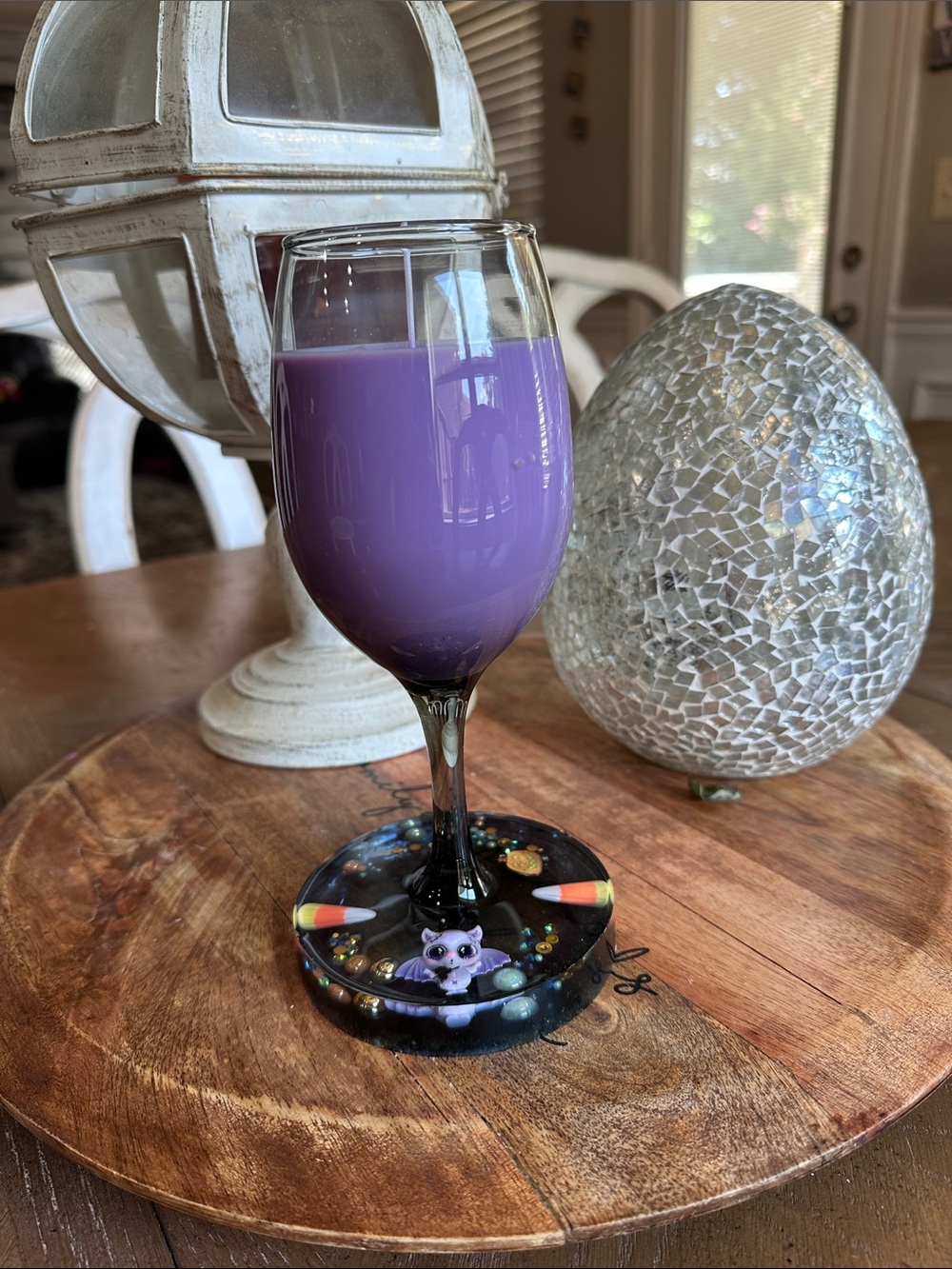 👻black tinted🎃 wine glass candle with epoxy resin base